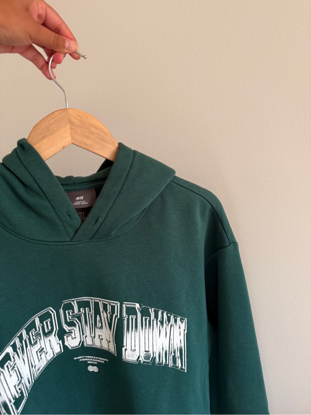 H&M Dark Green Men’s Pullover Hoodie with White Graphic